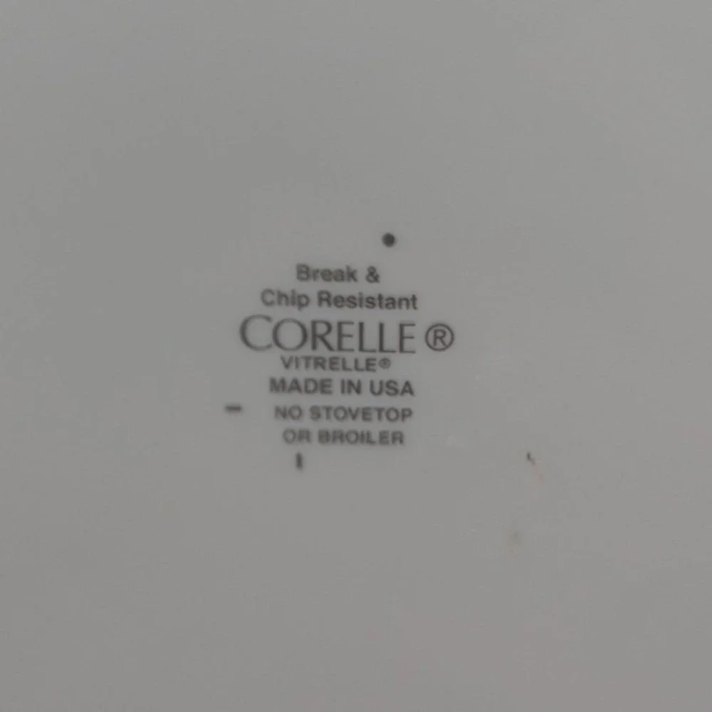 Corning Corelle Modena Salad Plates White Grey Geometric Lattice 8.5